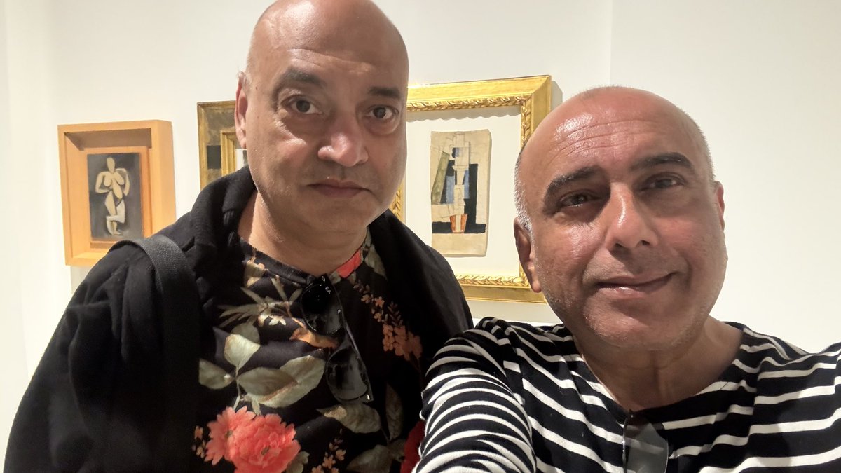 NiranjanGFEST's tweet photo. Great Expectations! At the museum in his birthplace. https://t.co/UtexrdRBR0