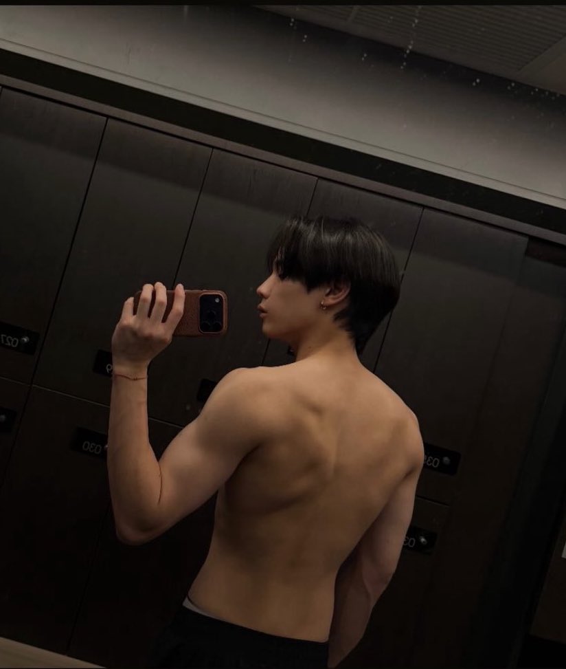 naneng_jaa's tweet image. 2วันติดละนะ มันอยากกำพร้าแม่จิงๆใช่มั้ย

—@javabh28 #javabh 🌝