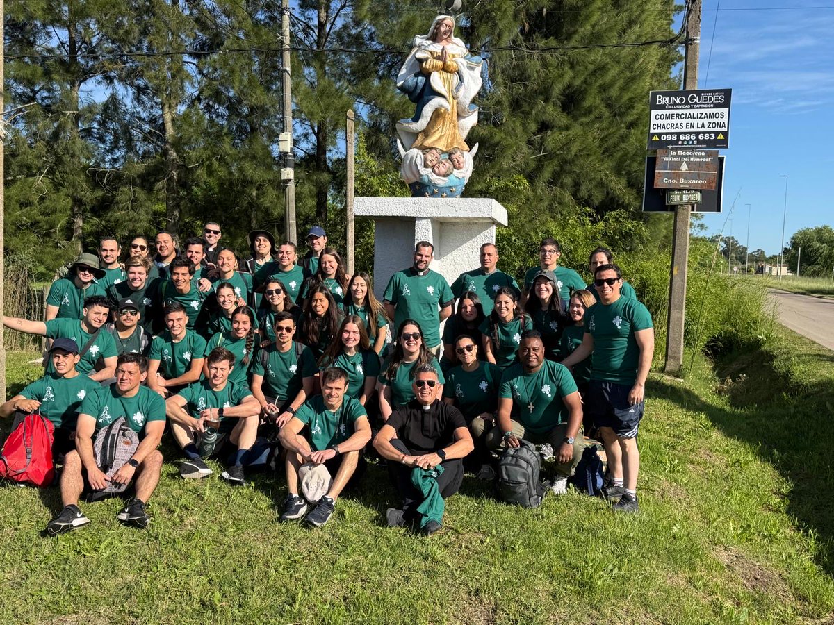 Comenzó esta mañana las 100 k de <a href="/ICM_uy/">Iglesia Católica Montevideo</a> un grupo de 50 jóvenes que peregrinarán de Montevideo a Florida para honrar a la Virgen de los Treinta y Tres y participar el domingo en la Misa junto a todos los obispos del Uruguay.