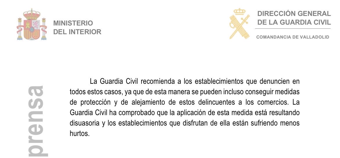 🚨La Guardia Civil detiene a un joven por hurtar prendas valoradas en 600 € ocultándolas en el carrito de su bebé🚨
 
🚔 La patrulla de la Guardia Civil intervino tras ser alertada por los vigilantes de seguridad del centro comercial Río Shopping.
🚔☎️0️⃣6️⃣2️⃣🆘🚔