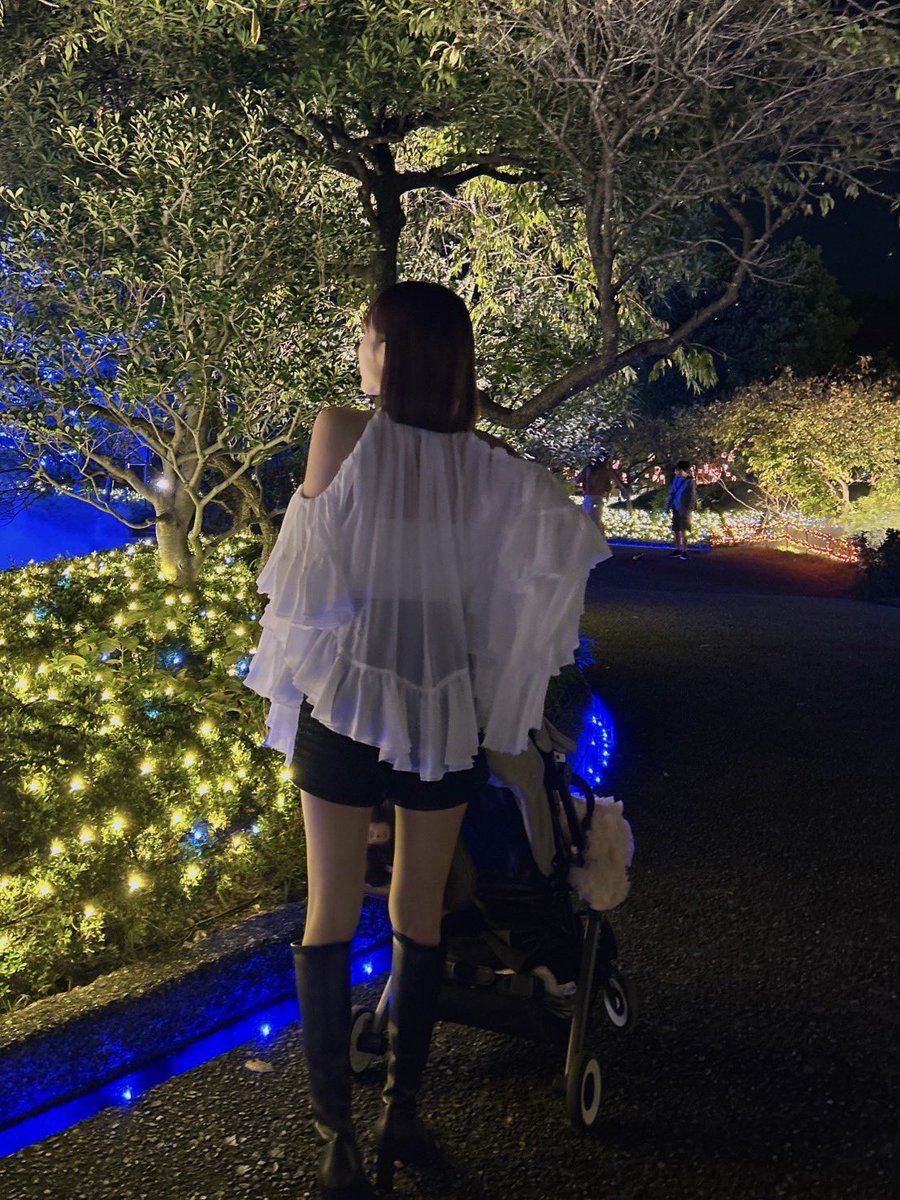__c___k__'s tweet photo. 育児×仕事しながらのスタイル維持方法は漢方一択。
@layeon_japan 飲み始めて一年以上経つけど今は無理せず自分のベスト体重キープできてる🥹 https://t.co/HgFNd3e9iP