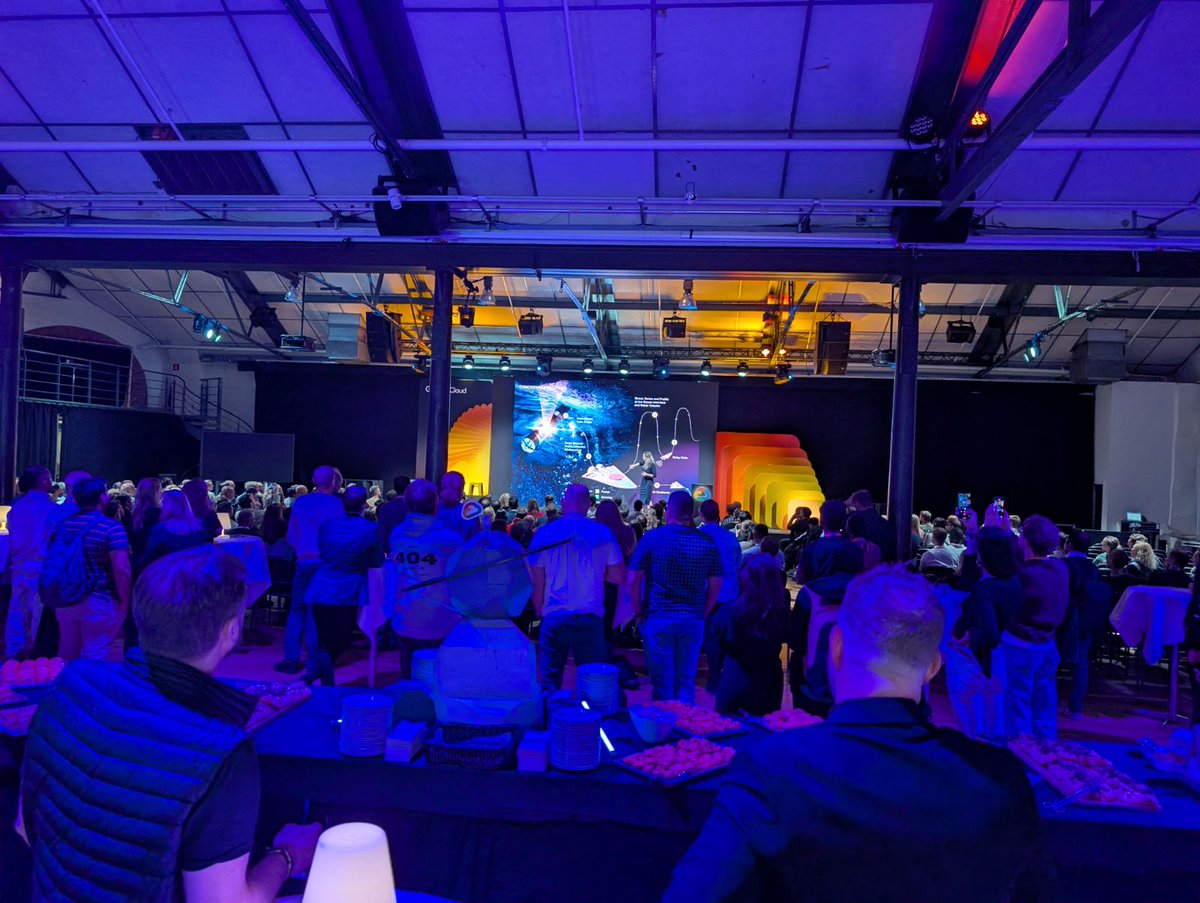 Live from <a href="/googlecloud/">Google Cloud</a> #AIDayStockholm 🇸🇪 From Lego astronauts to agentic chatbots: AI has officially gone intergalactic.

Gemini + Vertex AI → turning data into dialogue, infra into intuition.

Thank you for having us!

#SolveWithRevolgy #GoogleCloud