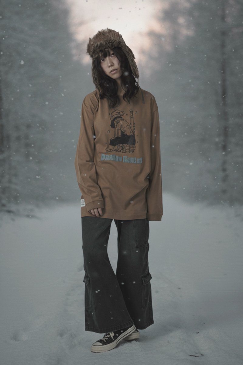 ◤DRF2511-07

"HERO" LS-SHIRT

¥8,800

SIZE：M,XL
COLOR：STONE GRAY,DARK CAMEL

#DRAGONFABRICS