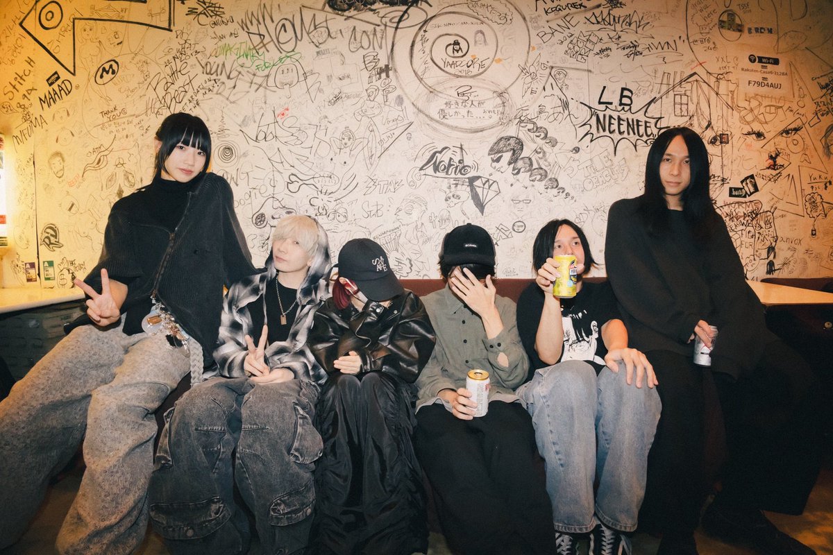 ヒトリエ tweet media