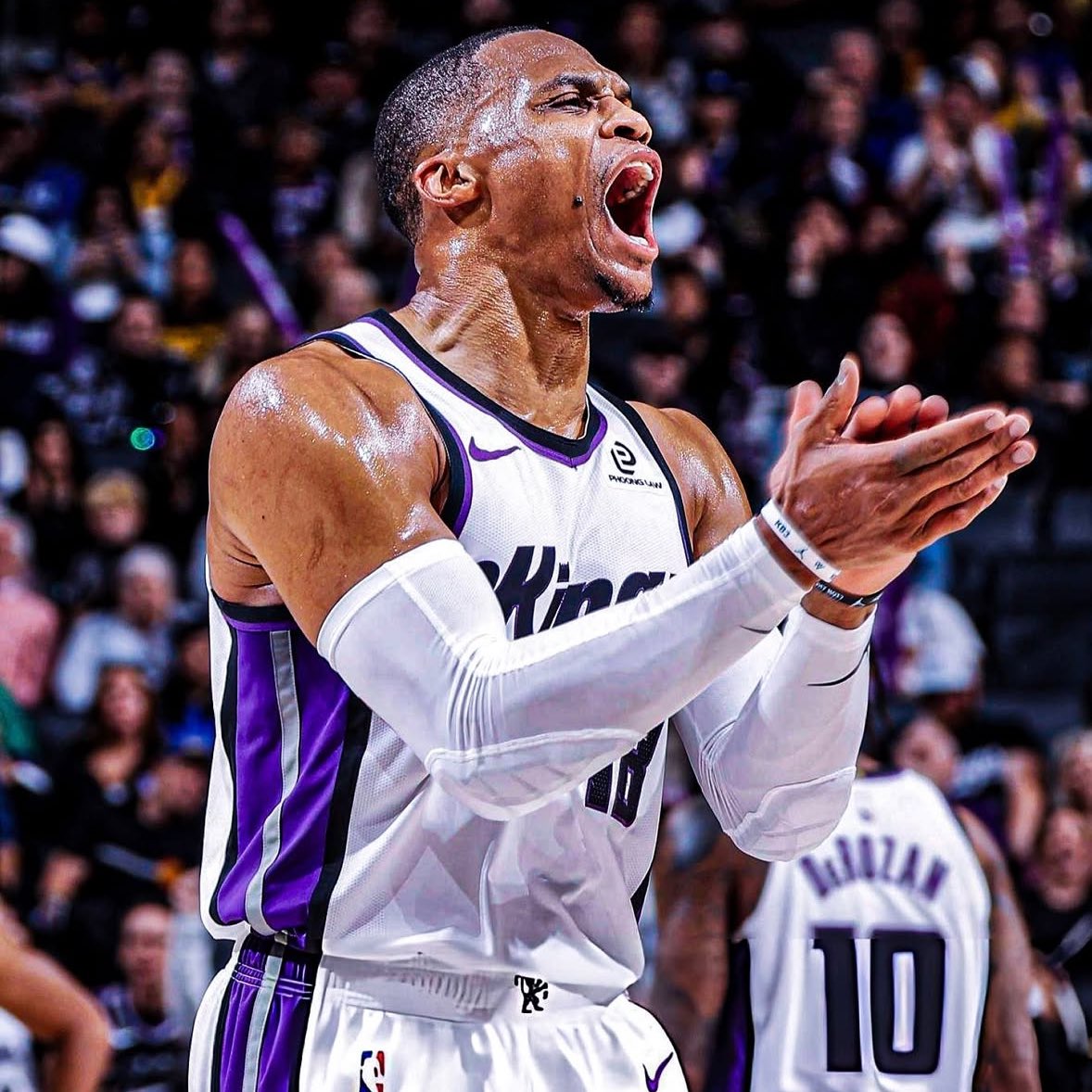 3️⃣ Mr Triple Double

Russ pick up his 204th career triple-double after dropping 23/16/10 on the Golden State Warriors last night.

HoF. #LightTheBeam