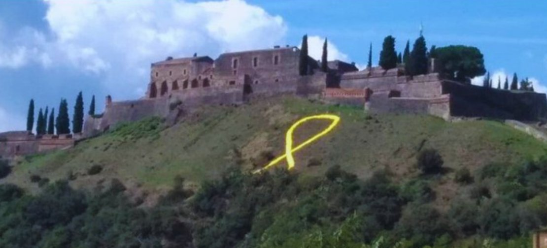 🟥El lazo amarillo gigante de plástico de Hostalric ha sido retirado gracias al recurso de Impulso Ciudadano

🟥La neutralidad institucional y el medio ambiente lo agradecen

👏👏👏