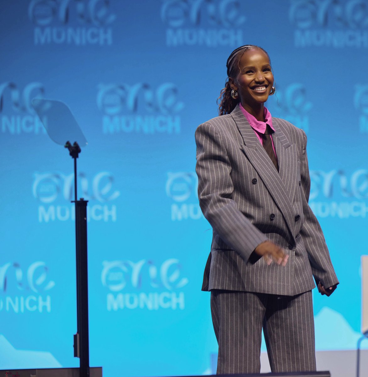 abigailmusida's tweet image. Honoured to be back at @OneYoungWorld as a Counsellor.

This movement reminds me that leadership is a choice and change begins when we believe it’s possible.

Grateful to learn, listen, and grow alongside the next generation of changemakers. 💙