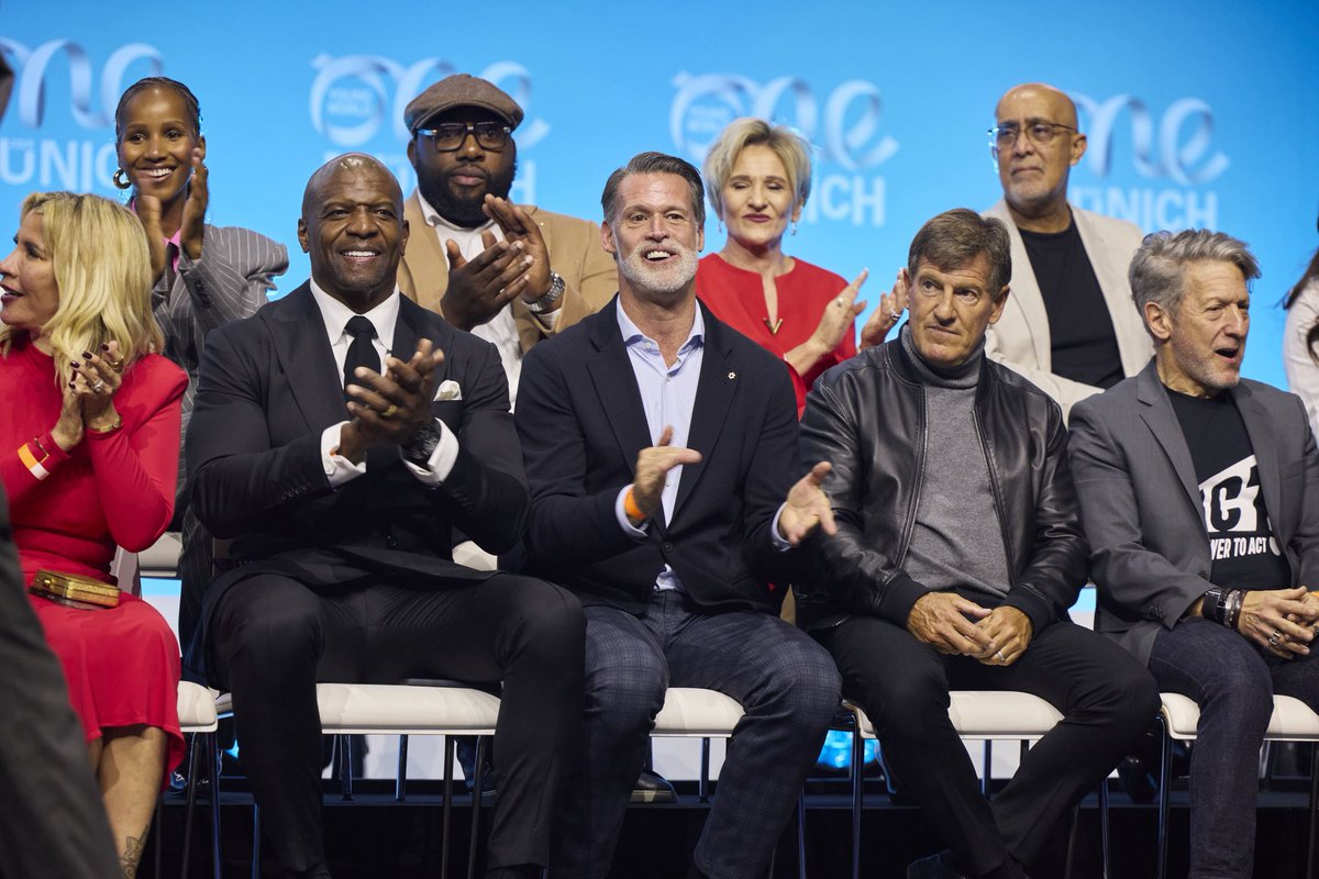 abigailmusida's tweet image. Honoured to be back at @OneYoungWorld as a Counsellor.

This movement reminds me that leadership is a choice and change begins when we believe it’s possible.

Grateful to learn, listen, and grow alongside the next generation of changemakers. 💙