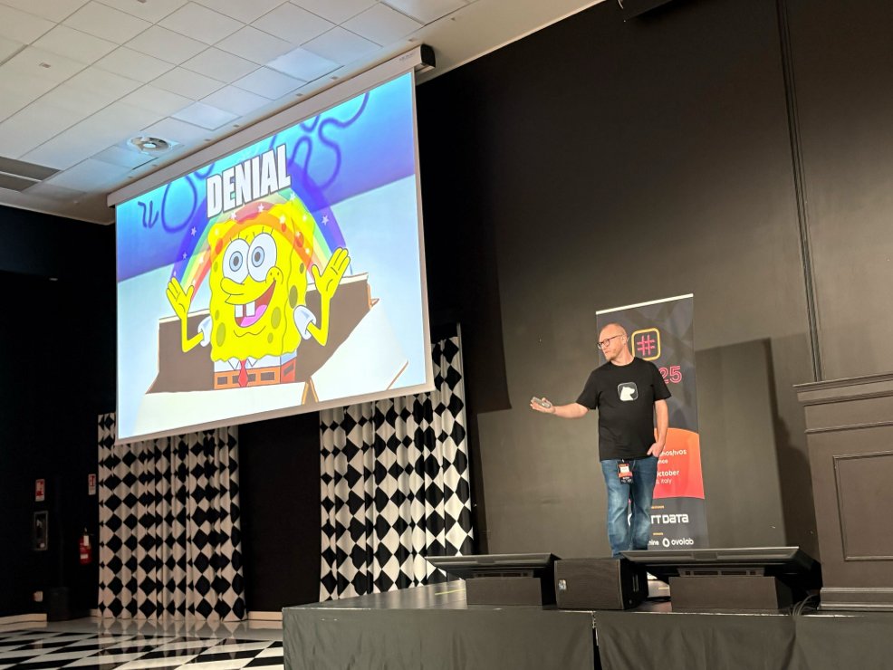 BearNotesApp's tweet image. #BearNews We were honored to speak at the Pragma Conference in Bologna 🇮🇹

Our co-founders Matteo and Konstantin shared how rare edge cases helped make Bear even faster. 

Every challenge teaches us something new, and your feedback makes Bear even better for everyone! 🐻❤️