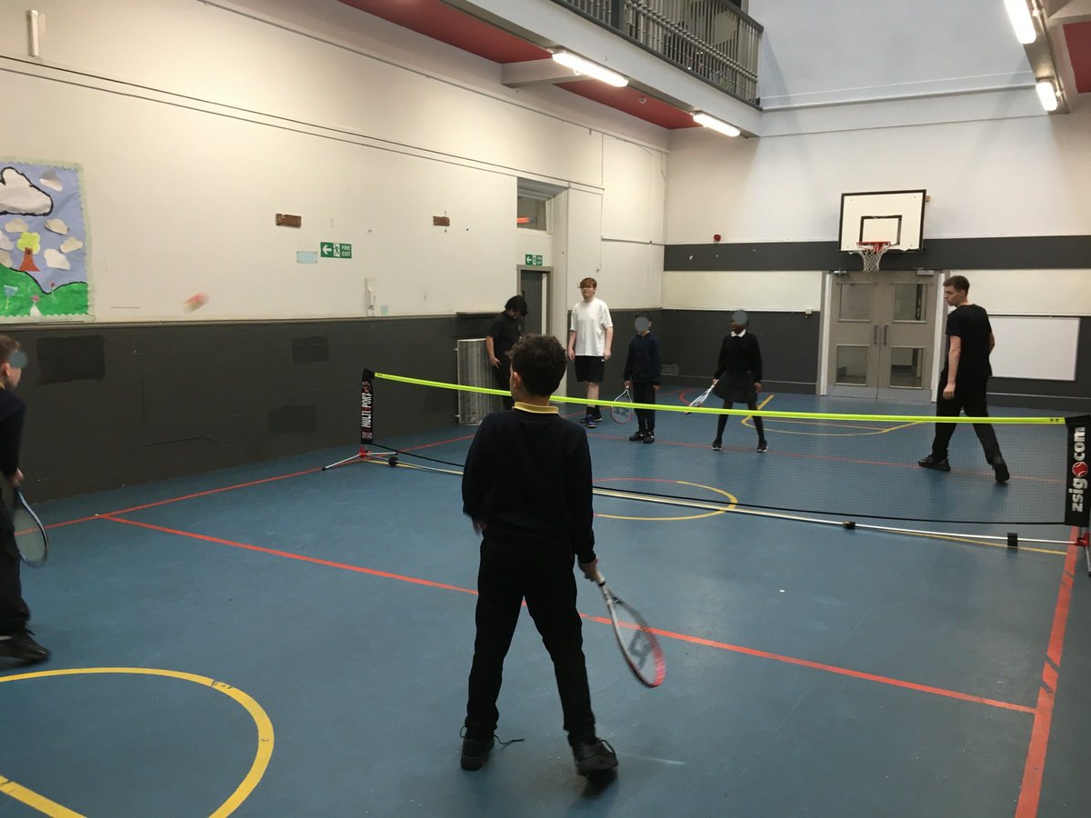 ASGSpringburn's tweet image. Fantastic input by Sports Development Students @springburnacad delivering tennis input @Elmvaleprimary over the last 5 weeks. @SpringburnPE  @PEPASSGlasgow @SpringburnAPC