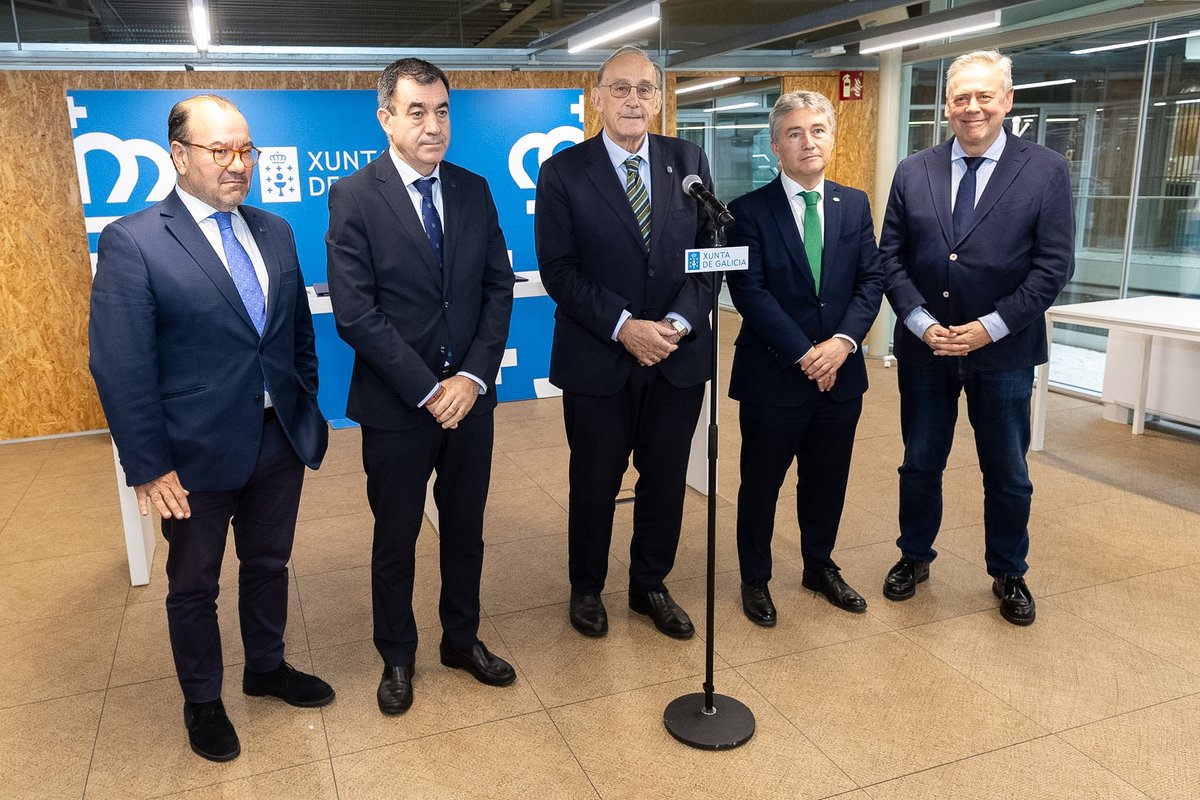 Os reitores de <a href="/uvigo/">Universidade de Vigo</a>, <a href="/UDC_gal/">Universidade da Coruña</a> e <a href="/UniversidadeUSC/">USC</a>    acacadan un preacordo sobre Medicina que garante a creación de unidades docentes en Vigo e Coruña cun mínimo do 50% de profesorado destas universidades. Reigosa considérao “bo acordo para Galicia".

➡️ acortar.link/nsXKNF