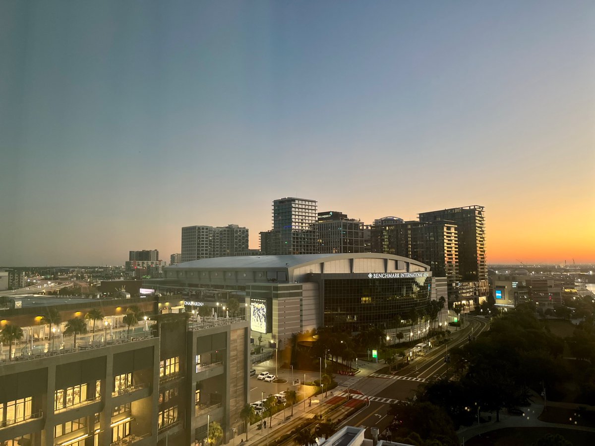 statdebjit's tweet image. Dawn in Tampa, FL