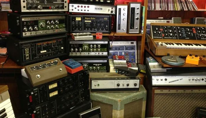 dubmatix's tweet photo. SoundGas – An Exploration in Dub and Delay

This popped up on YouTube, and I sat and watched the 25-minute video with my eyes glued to it, and thought you might enjoy it as well. Vintage gear galore

Watch The Video

https://t.co/JsO2VsFzro https://t.co/GvPTXeXmCn