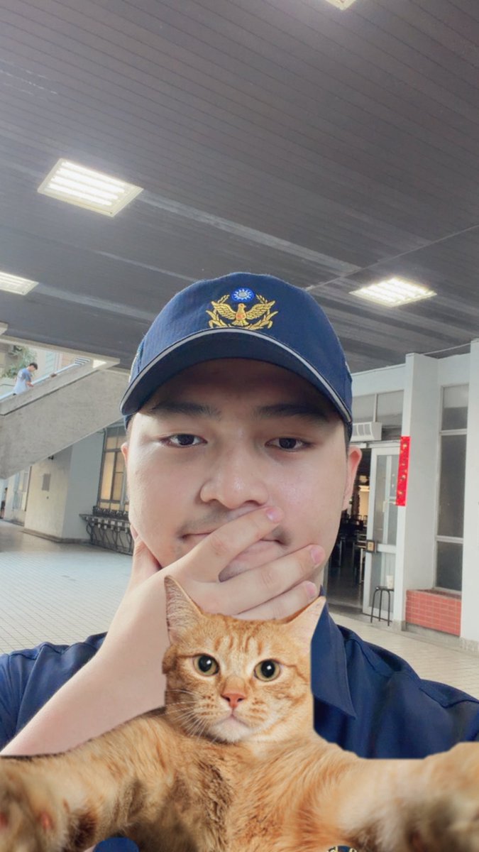 校慶忘記發
下次可能等畢業才有照片