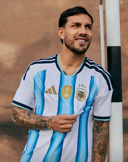 PlanetaBoca's tweet photo. Te queda pintada, Leandro 🇦🇷 ⭐️⭐️⭐️ https://t.co/0v7nhqxIMT