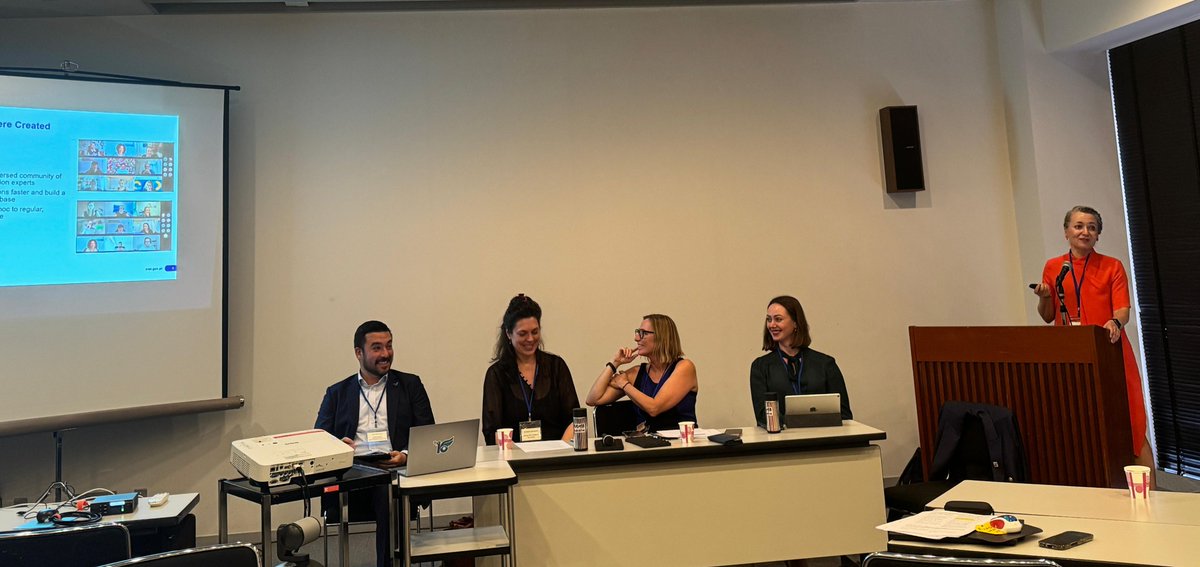 🇵🇱 <a href="/StatPoland/">Statistics Poland</a> contributes to developing internationally comparable indicators for monitoring the #2030Agenda. At the 16th meeting of #IAEGSDGs, Renata Bielak &amp; Olga Świerkot-Strużewska shared how to communicate data effectively.

cutt.ly/htqrVrLG

#SDGs #GUS #UNStats