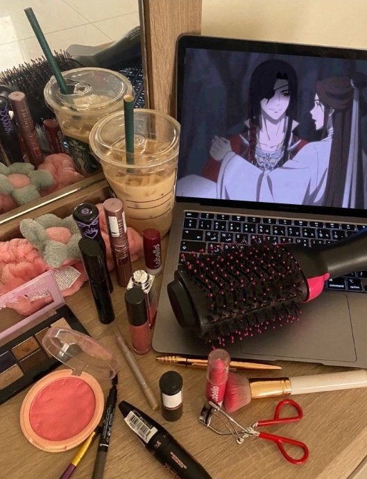 yaoiyearnerr's tweet image. girl therapy