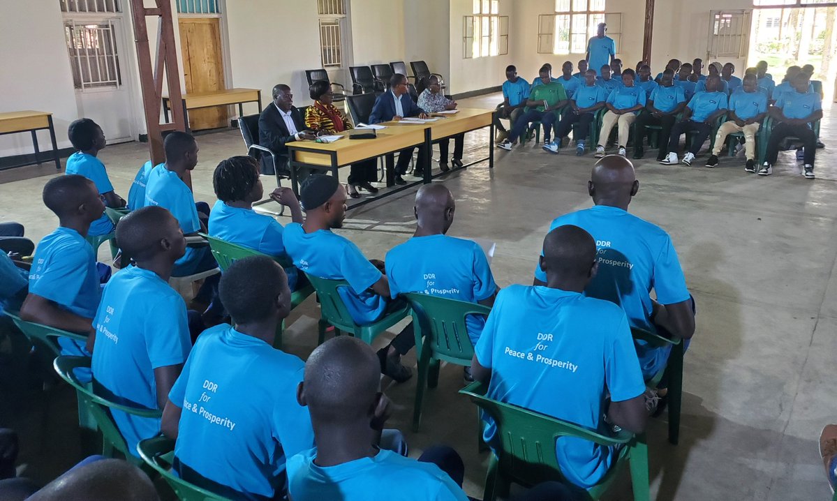 gatjmv's tweet image. A @fatshi13 @PatrickMuyaya &amp;amp;Ceux qui disent que les FDLRs ne sont qu&apos;un pretexte,voici les Elements du #FDLR #FARDC #Wazalendo nouvellement rapatriés du #DRC, ils constituent la phase 76 PDOP qui a été lancé aujourd&apos;hui à Mutobo par Le VP de @demobrwanda MajGen (RTD) Jack Nziza