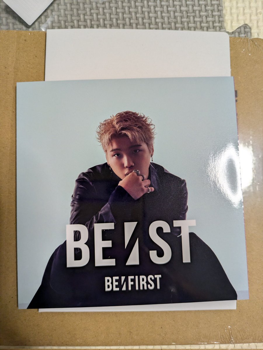 ykr_1022's tweet photo. BEFIRST  BE:ST
アコーディオンカード特典
交換

【譲】　　シュント　SHUNTO

【求】　    ジュノン  JUNON

11/8大阪ファンミ手渡し優先
または
郵送でお願いいたします📮

お気軽にお声がけください🙌

#BEFIRST交換 https://t.co/zMlYYKXiaO