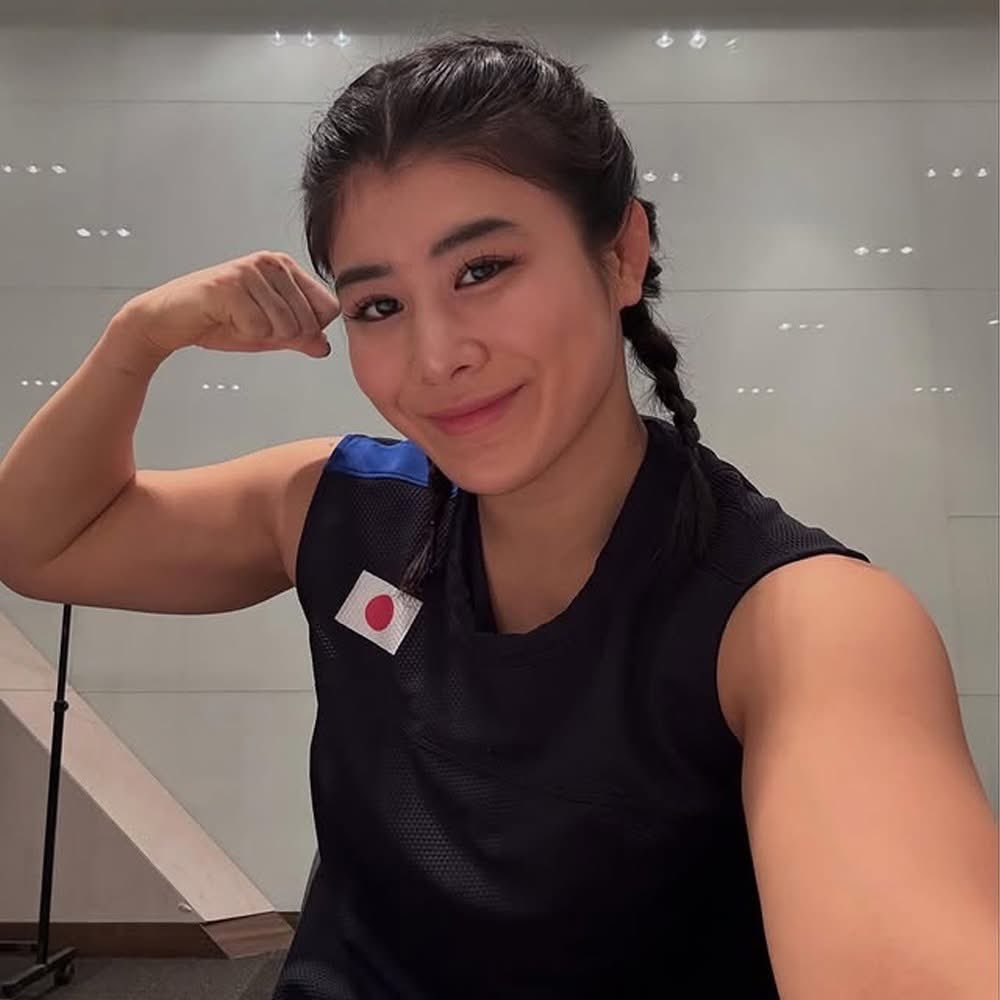 yuanderlustph's tweet image. Di ko alam kung sino susuportahan ko, basta galingan mo lagi Roxanne Guinoo 🫣😍