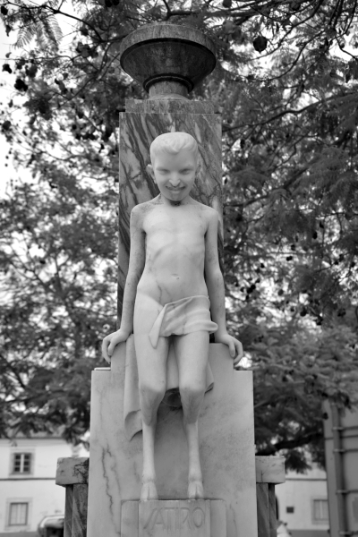 Twisted. Sátiro. Estremoz