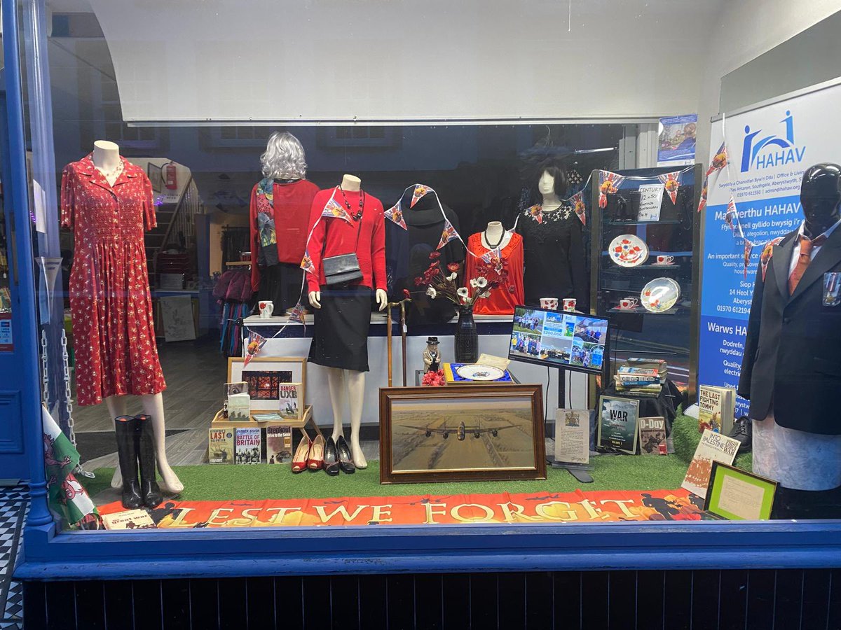 🛍️ Our shop’s new Remembrance Day window display is ready!  We’ve been busy pricing your kind donations. Come grab a bargain &amp; support your local Hospice at Home charity 💜

📍 14 Pier St (next to Sports Direct)
🕙 Mon–Sat 10:00–16:30
#HAHAVCeredigion #ShopLocal #HospiceAtHome