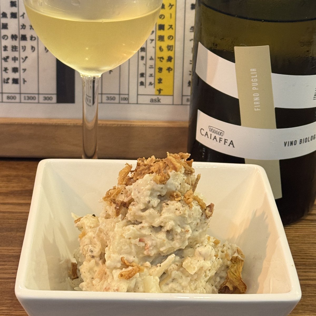 tinytinykingdom's tweet image. ずっと行きたかった、小岩の魚ケイ。お魚屋さんなんだけど、裏営業でイタリアンしてる、もうマフィア😆日本酒🍶でも飲める素敵なメニューあり、店主さん、引き出し多すぎて、胃袋バンバン撃たれました😋もう、全メニュー制覇したい👍下町x魚屋xイタリアンxサイコー #魚ケイ #酒とつまみと魚屋と #小岩