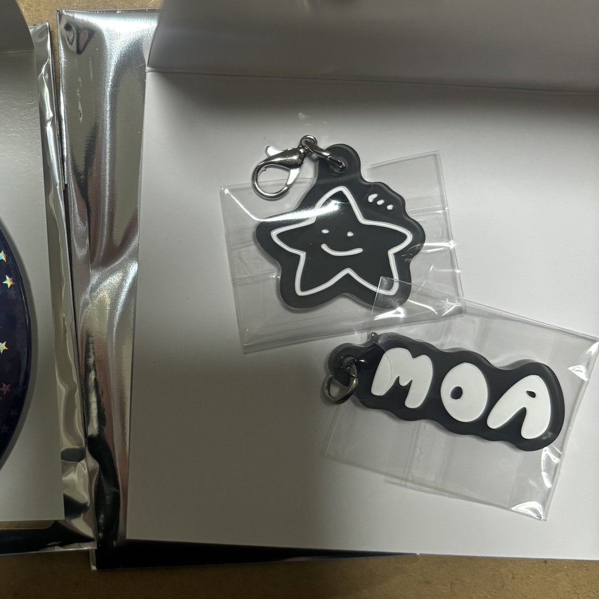 Harebae_'s tweet photo. TXT ACT:TOMORROW  アクリルチャーム 交換

【譲】スビン moa

【求】同種 ボムギュ

郵送交換希望です🌱
気軽にお声がけください！！

 #TXT交換 https://t.co/o9NRKDs62Z