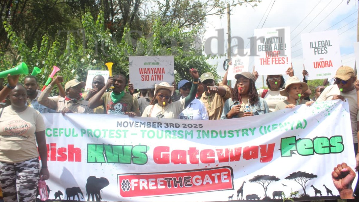 Tourism stakeholders staged a protest on November 6th, 2025, to oppose the gateway charges introduced by the Ministry of Tourism at national parks, citing adverse effects on their business operations.

Pictures by  Benard Orwongo