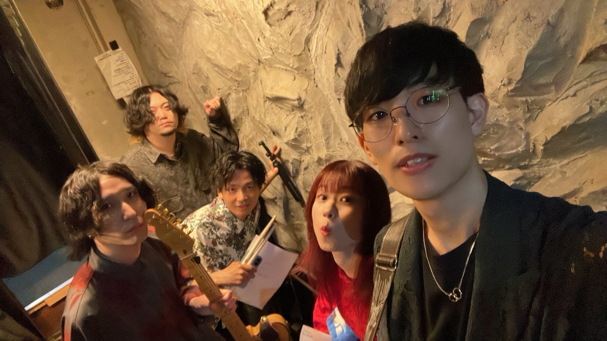 誕生日おめでとう俺。
いくつになってもやっぱり祝ってもらえたら嬉しいもんだよね。

この一年はたくさんベースを弾く機会をもらえてホクホクでした🍠

新しい俺もどうぞよろしく。
またみんなで楽しいことしようぜ。