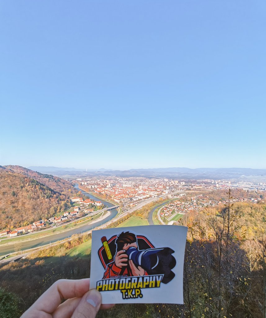 Tomáš Khor tweet media