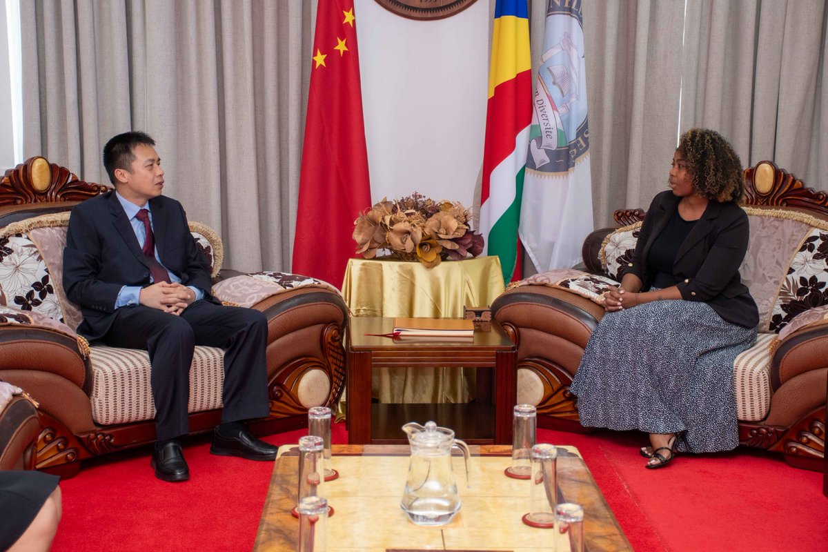 On the morning of Thursday 6th November 2025, a delegation of the Chinese Embassy in Seychelles led by Chargé d’Affaires Mr. Mu Jianfeng, paid a Courtesy Call on the Speaker of the National Assembly Hon. Azarel Ernesta. Hon. Ernesta was accompanied by Clerk to the National