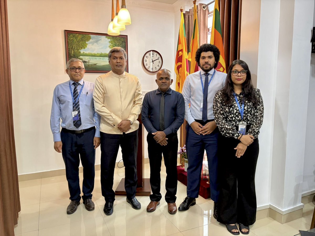 MSS MD Ahmed Shareef and senior officials paid a courtesy visit to the newly appointed High Commissioner of Sri Lanka to the Maldives, H.E. Mohamed Rizvi Hassen, earlier today.