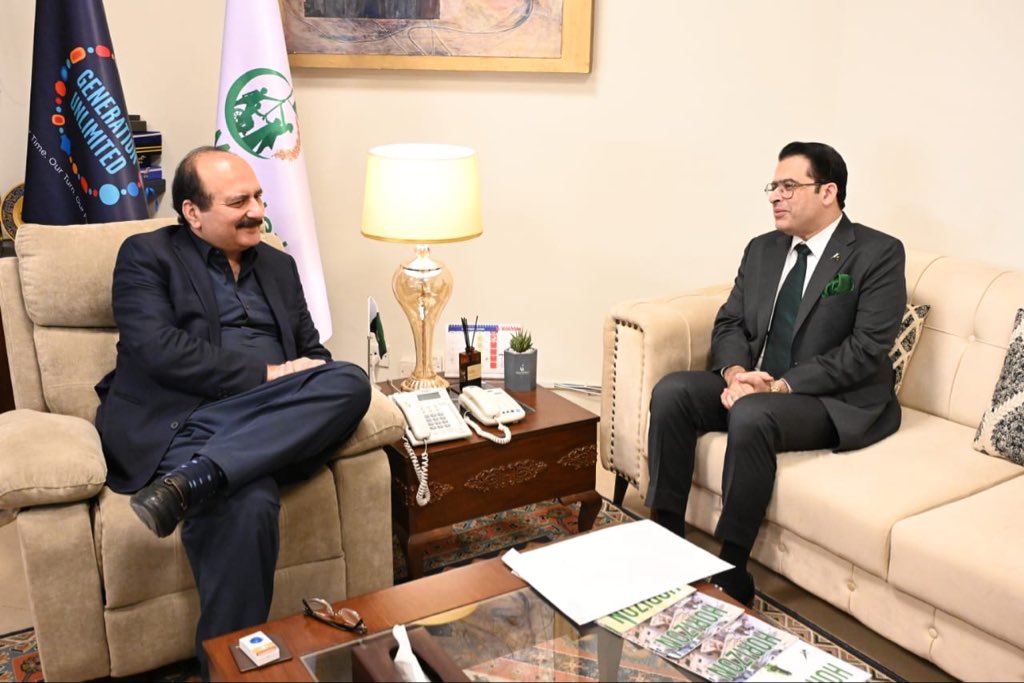 humzatabani's tweet photo. Always a pleasure discussing youth development initiatives with Rana Mashood Bhai, Chairman Prime Minister’s Youth Program, at the Prime Minister Secretariat, Islamabad. 🇵🇰
#YouthEmpowerment #Leadership #PakistanZindabad #HumzaTabani #HYT 🇵🇰💚 https://t.co/MU2XzXmkMZ