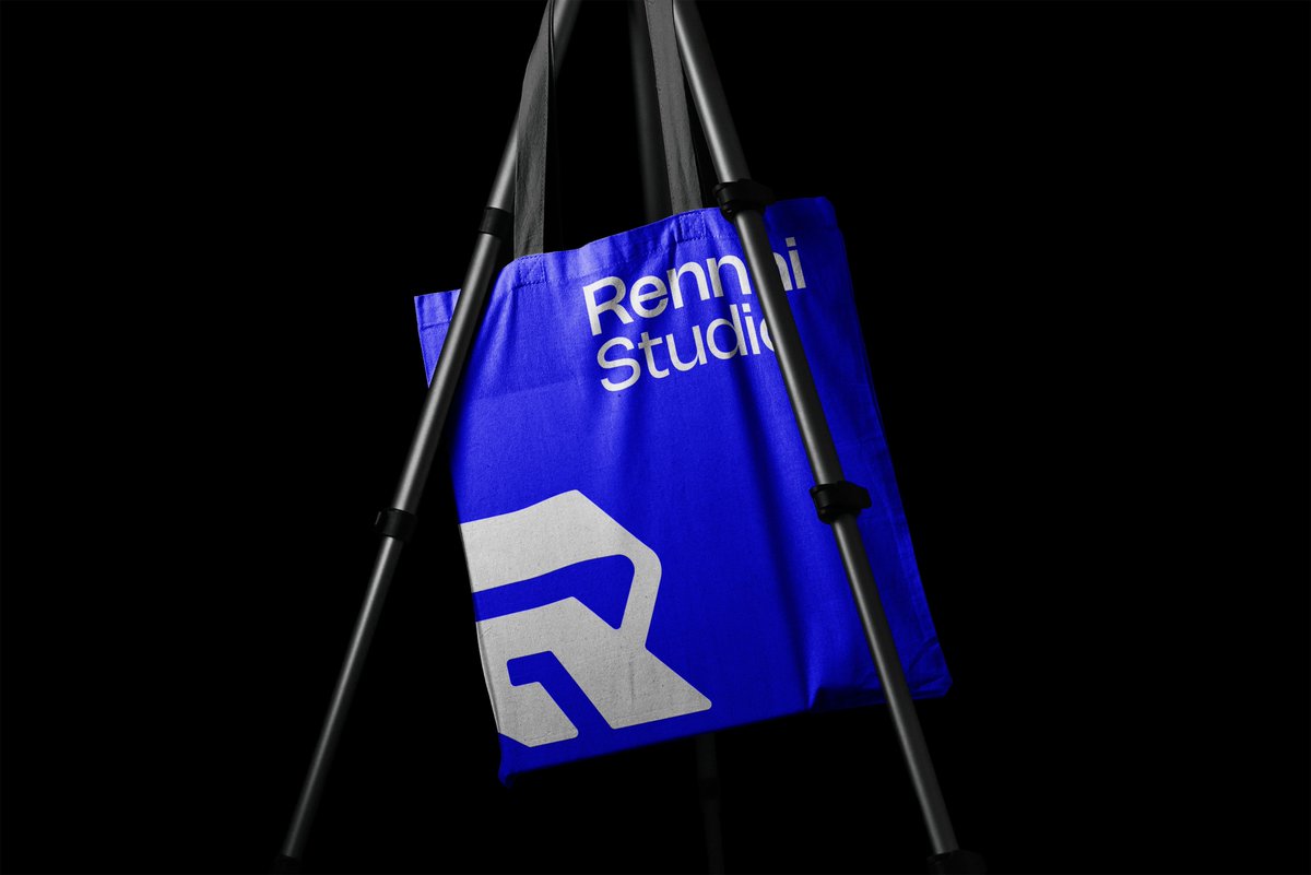 IkhStudio tweet media