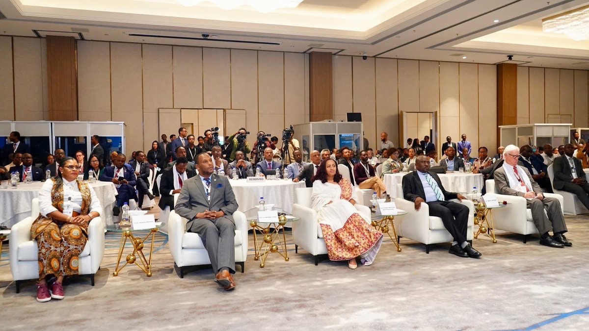 MekdesDaba's tweet photo. 🇪🇹 is proud to host the 3rd Pan African Surgical Healthcare Forum in our beautiful capital, Addis Ababa.

This gathering has brought together over 300 participants from 47 countries, united by a common vision to expand access to safe and affordable surgical care across Africa.

The discussions center on equity in the health workforce, innovation and best practices, sustainability and legacy, and on addressing the urgent reality that nearly 93 percent of people in sub Saharan Africa still lack access to essential surgical care.

My sincere appreciation to the PASHeF Secretariat and all partners whose tireless efforts have made this important convening possible. 

Together, we are working toward an 🌍 where surgical care is within reach for every person, everywhere.
