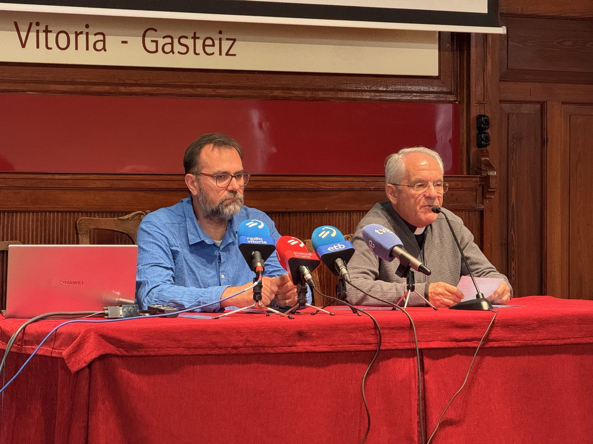 DiocesisVitoria's tweet image. El Seminario Diocesano de #VitoriaGasteiz acoge esta mañana la &apos;Jornada de buenas practicas en prevención de #abusos&apos;.

👉 ‘Cortando ataduras invisibles&apos; a cargo de Juan Carlos González, para dar a conocer el documento PRIVA.

Más información: diocesisvitoria.org/proteccion-men…