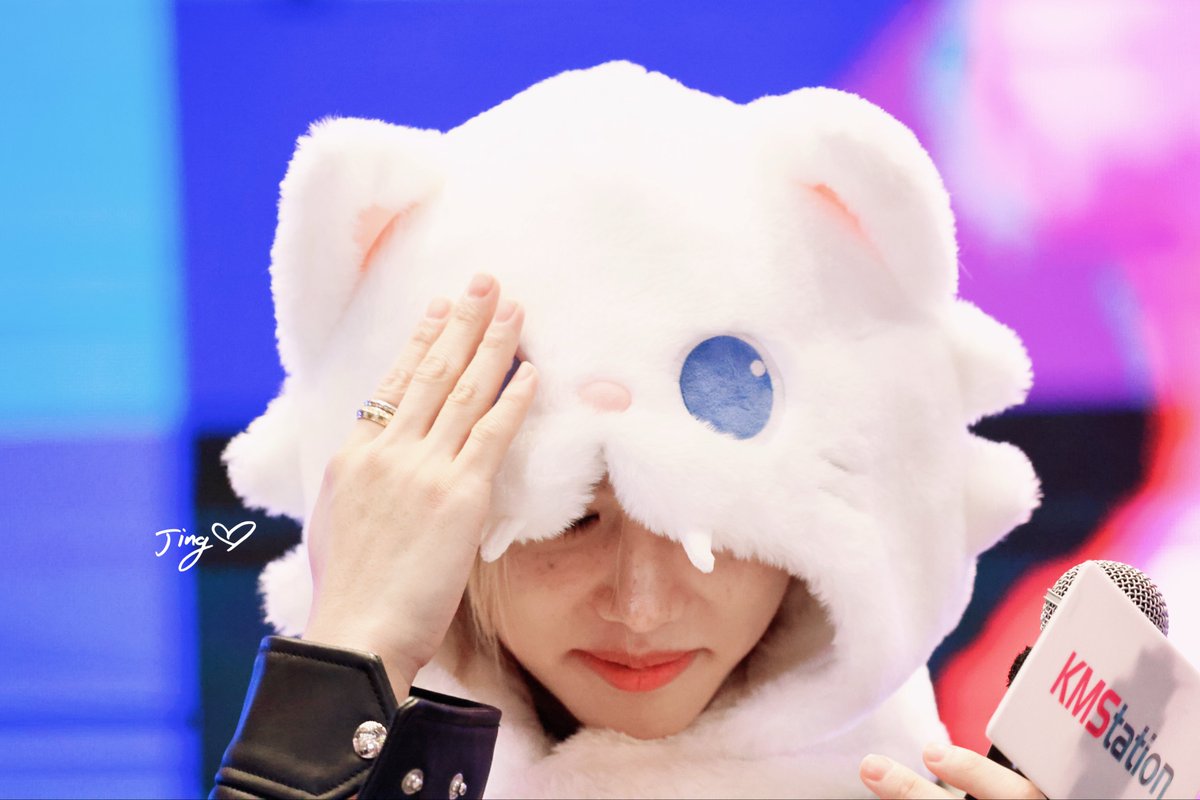 251102｜KMS Fansign Shanghai 

🐱🦈

#StrayKids  #Felix  #ピリちゃん
#스트레이키즈  #필릭스 #용복