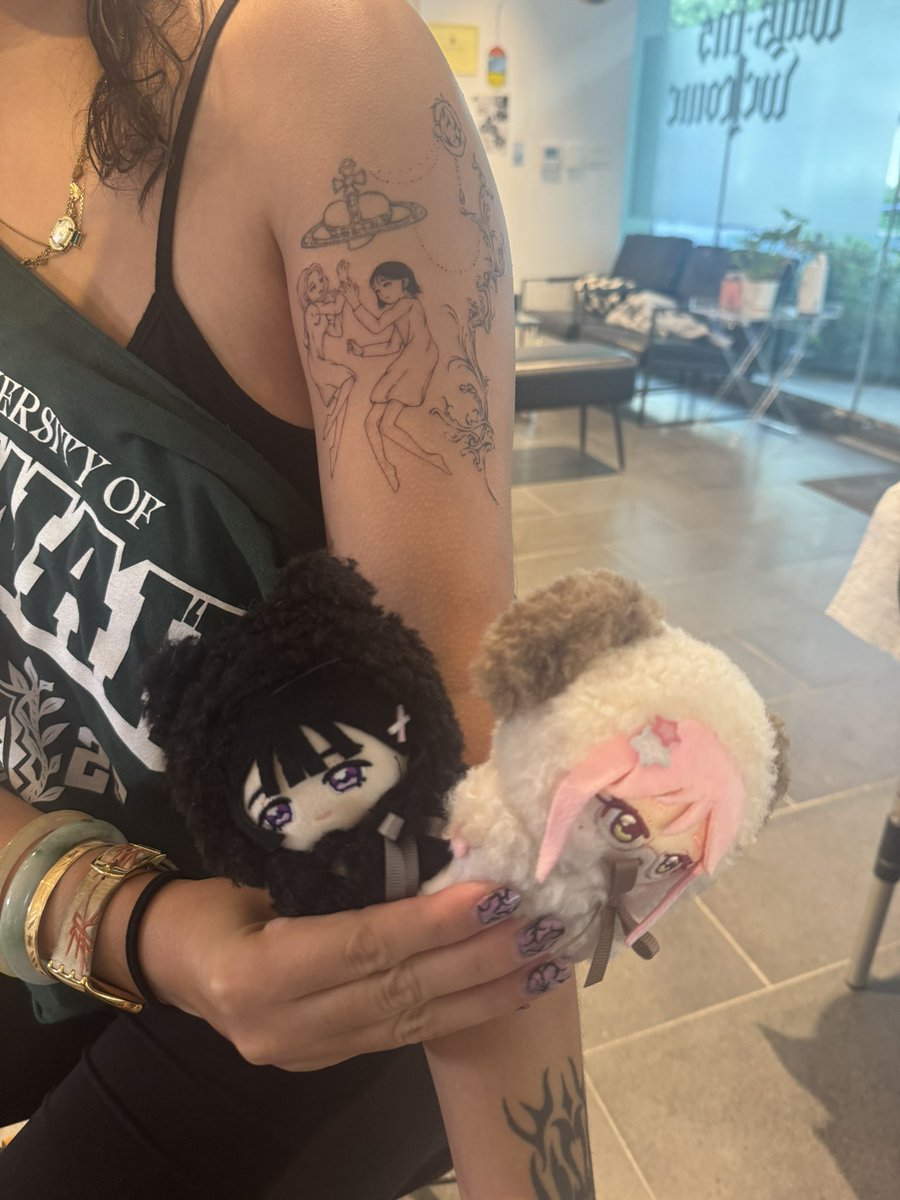 rabitsenjoyer's tweet photo. i think this is the perfect time to reveal my mizisua tattoo 😛 bon bon bon #alnst #mizisua https://t.co/WZlLicNNyV
