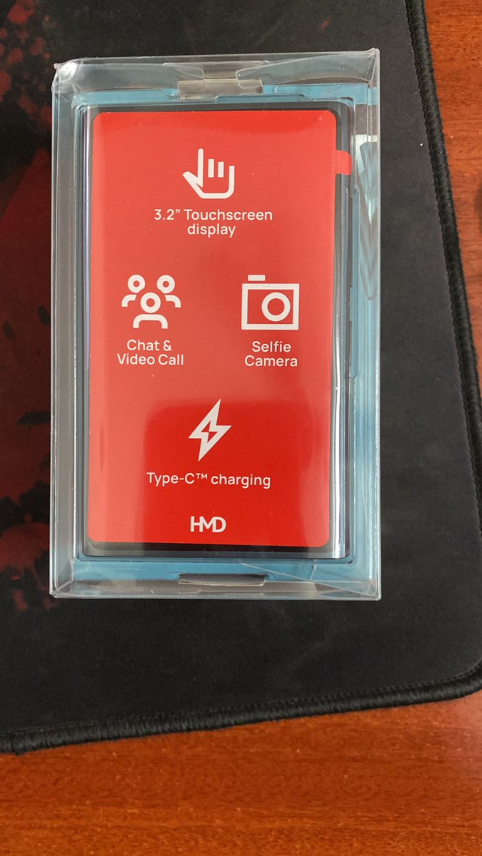 Hari_SH25's tweet image. Wanted to move to a simpler phone for alternate phone ! Found this gem of a phone #HMD4G Touch ! Super sleek and excellent call quality!! 

The OS &amp;amp; UI is alright for minimum usage but I think if they can find a better OS, small phones will be a major hit ! Good for digital detox…