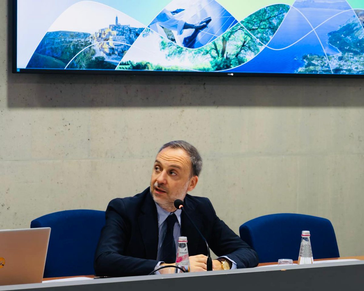 Ecomondo, <a href="/MarioPolese/">Mario Polese</a>: Basilicata protagonista. Qui per costruire
La Basilicata ha scelto di superare la logica dell’attesa per abbracciare quella della proposta. Portiamo qui un modello di sviluppo che unisce innovazione tecnologica e tutela ambientale 
consiglio.basilicata.it/consiglioinfor…