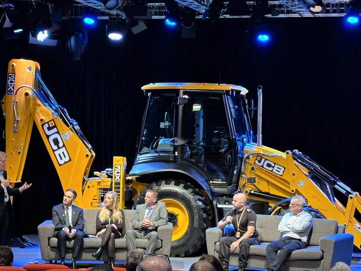 RuralCrimeHutch's tweet image. The #CITSConference kicks off with a panel on the impact of #ToolTheft 🧰 — exploring the real cost to tradespeople, poor van security, and the challenge of identifying recovered tools. A vital discussion for the trade industry. #Trades #Construction #Security