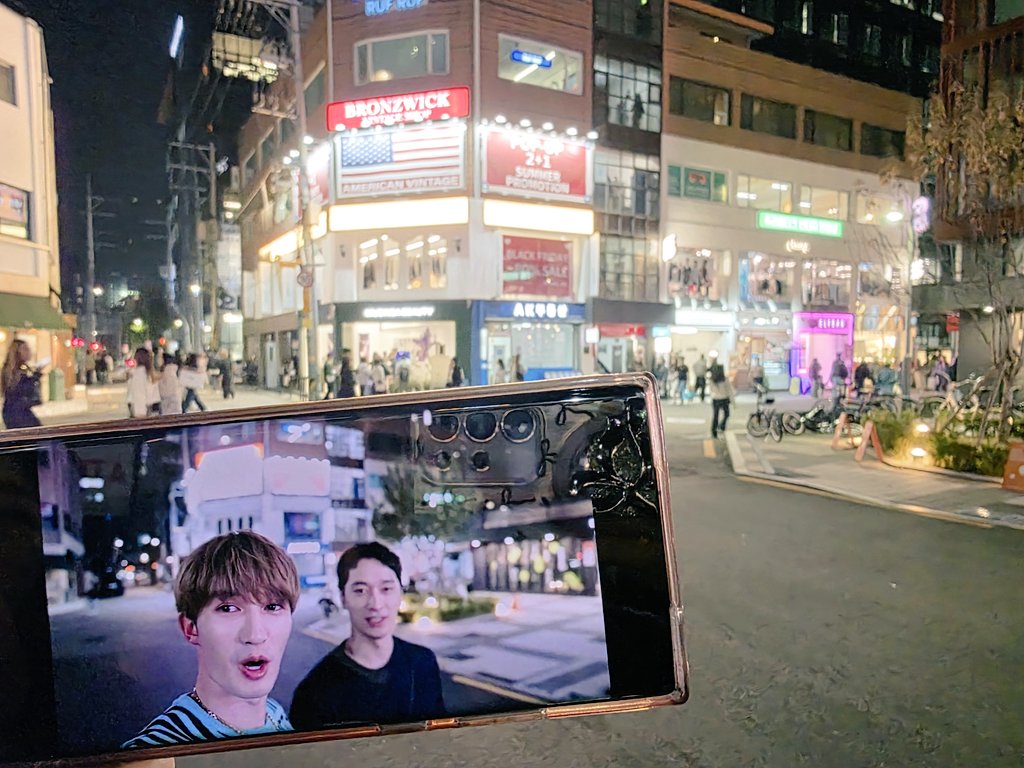 jessixtones's tweet photo. 사람도 차도 많아서 이게 최선 ㅋㅋㅋ https://t.co/u2vq7BiPM8