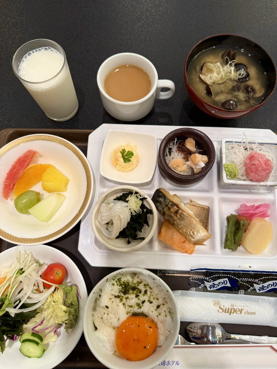 t_fawkik's tweet image. 朝食バイキング

究極のTKG！

四種類の焼き魚をはじめ、郷土料理や旬の食材を使ったバラエティ溢れる和洋中バイキング

絶景の宿　犬吠埼ホテル

Past photos. 10.14

#バイキング #銚子 #千葉
#写真好きな人と繋がりたい
#iPhoneで撮影