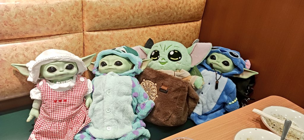 右の写真からこのグローグーを探せ！！
難易度:★★★★★
#グローグー保護者会