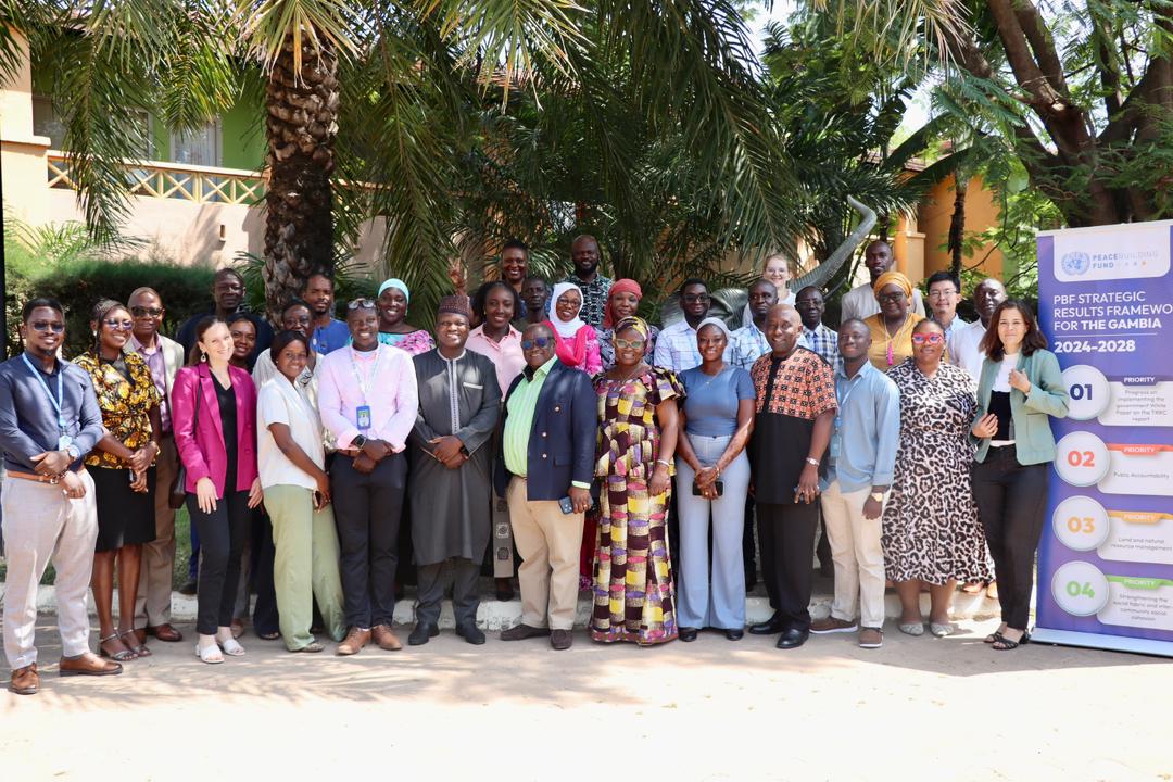 UNGambia's tweet image. #PBF Sec in The #Gambia held it&apos;s 2nd #PTC Retreat with Gov’t, UN, CSOs &amp;amp; partners to review progress &amp;amp; shape the 2026 peacebuilding priorities.

🔍 : Justice, accountability, SSR, youth &amp;amp; women’s empowerment, climate resilience &amp;amp; community cohesion.

A shared vision for🕊️ in 🇬🇲