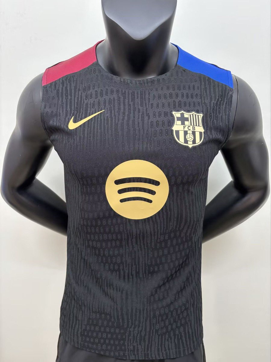 BanquilloConClase tweet media