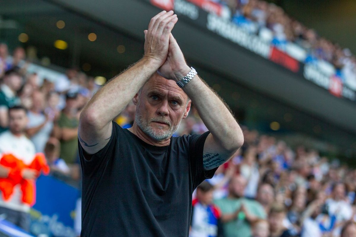 nathanevans94's tweet image. Since joining Bradford City two years ago, Graham Alexander has delivered 56 victories across all competitions for the Bantams - the joint-fifth most across England&apos;s top four tiers.

His 154 points in the league are also the joint-fifth most of any manager in that time. #bcafc