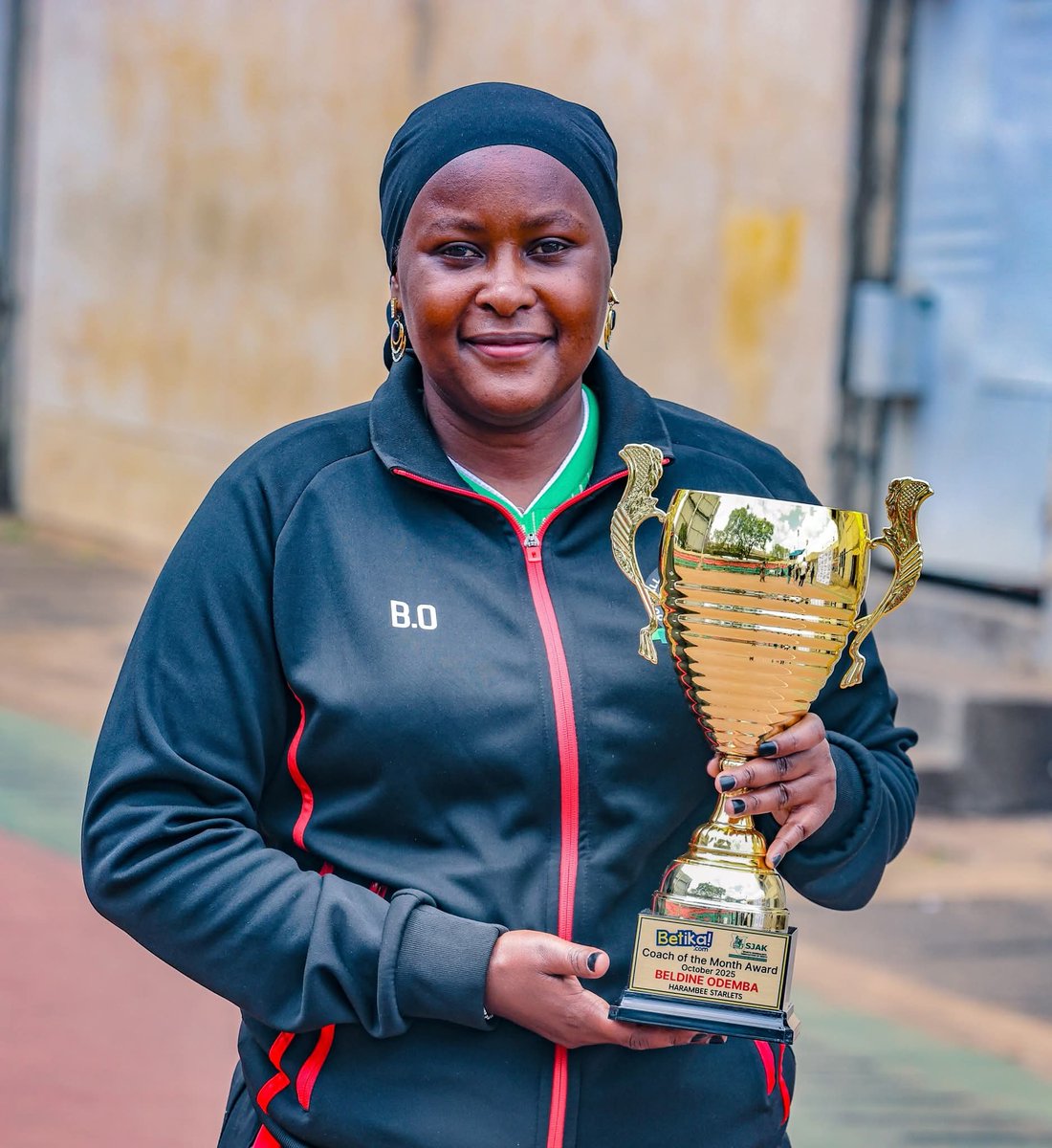 beldine_odemba's tweet photo. Journalists have always played a pivotal role in the success of women's game in this country more so with #HarambeeStarlets over the years. 

Thank you SJAK for your recognition. And thank you for always having our back. 

(📸 @Football_Kenya) https://t.co/688nRjca6O