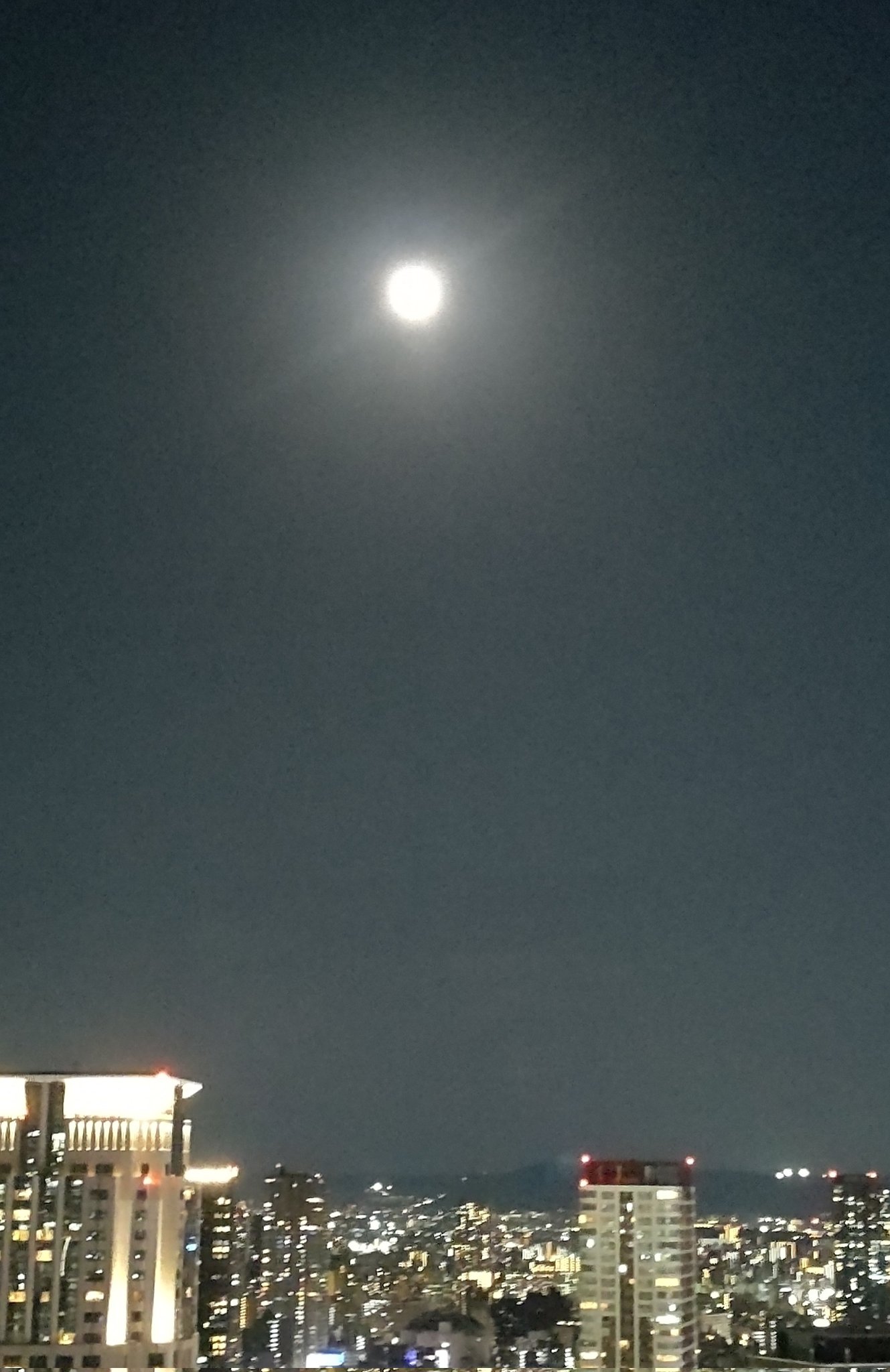 スーパームーン2日目 - Search / X